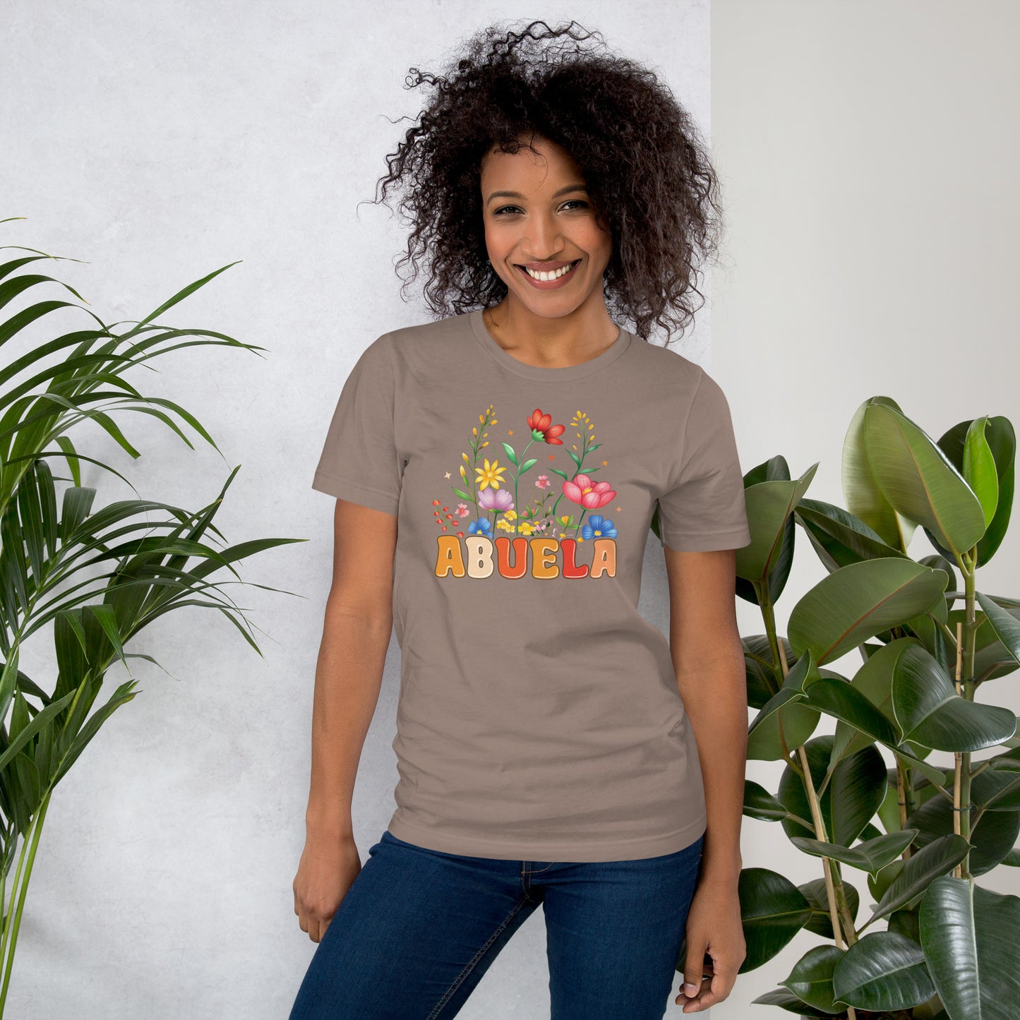 Abuela T-Shirt - Color: Pebble