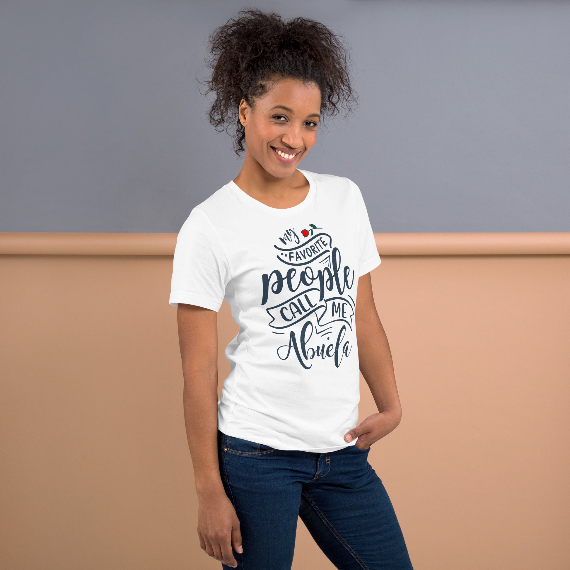 My Favorite People Call Me Abuela T-Shirt Color: Heather Red